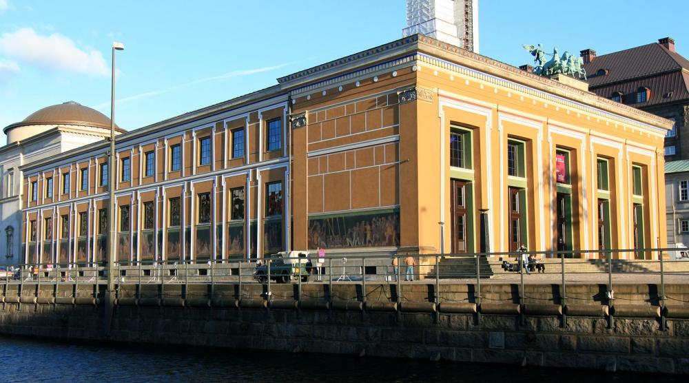 building.thumb.jpg.4a62fd57da0615bfd1d266e60f55363e.jpg